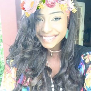 Meet your Posher, Ebony