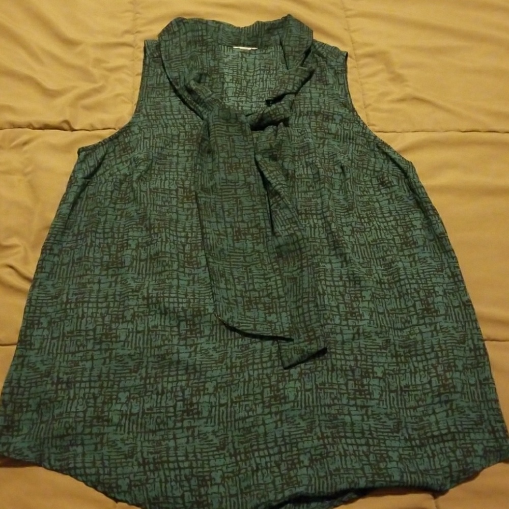 Ava & Viv Green Blouse
