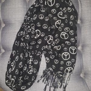 Peace Sign Scarf 🔮