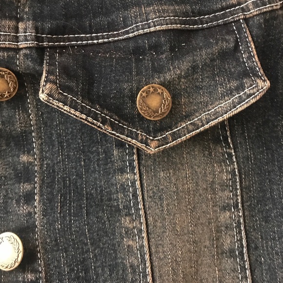 Denim jacket - Picture 2 of 3