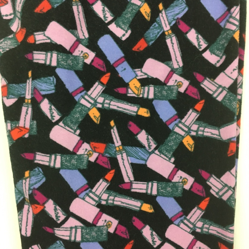 Lipstick One Size Leggings
