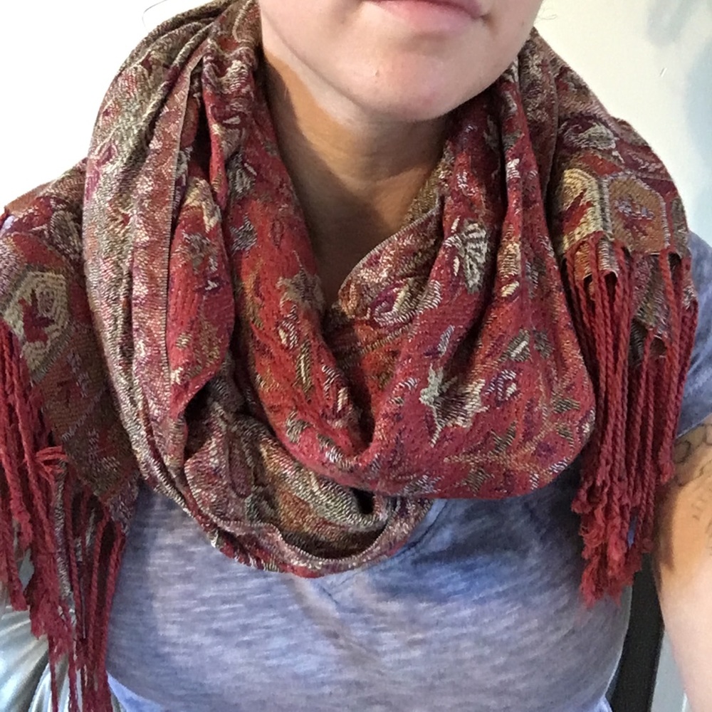 Large scarf