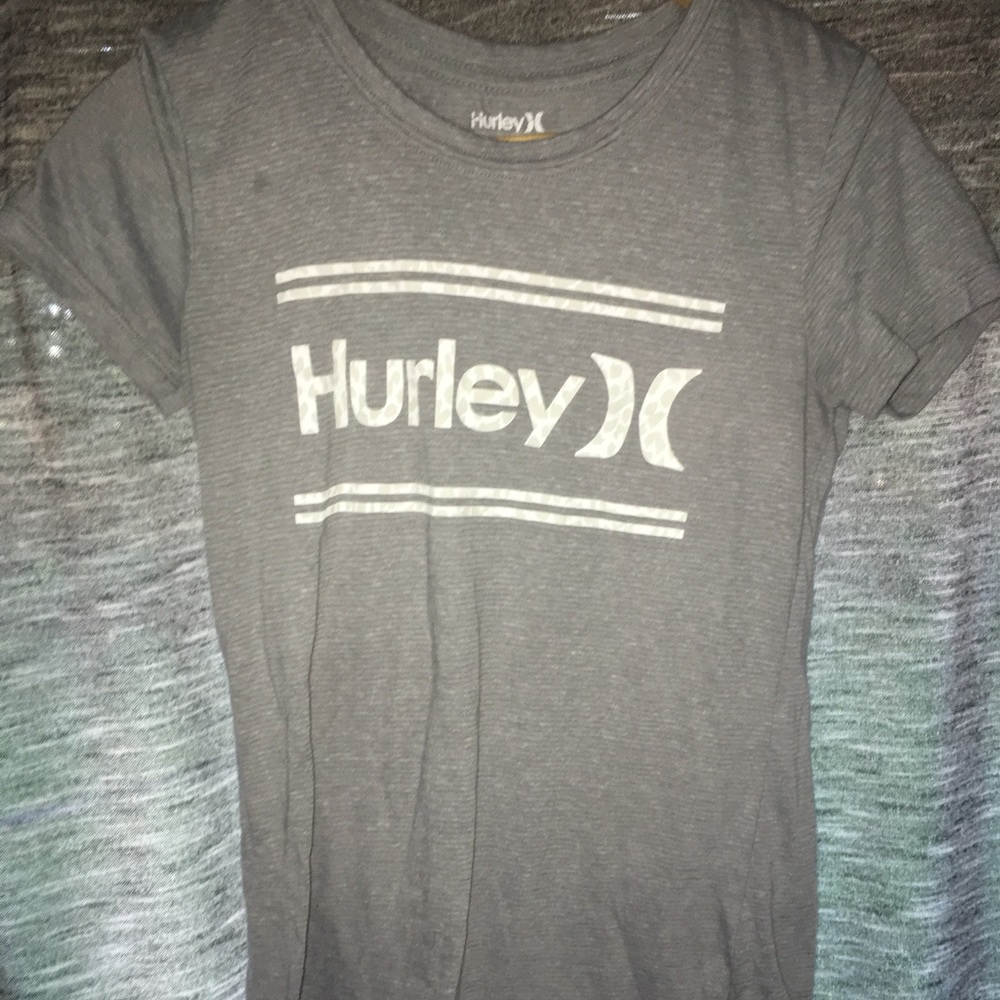 Hurley t shirt