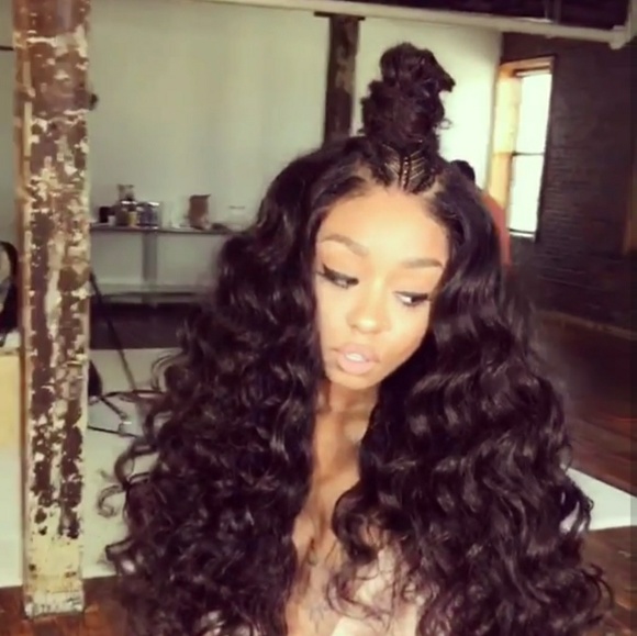 Curly Beauty Lacefront Wig 22-26 inches!! Body Wave Lace Front Wigs 9A Brazilian Human Hair – Mrs Gwen  main image 3