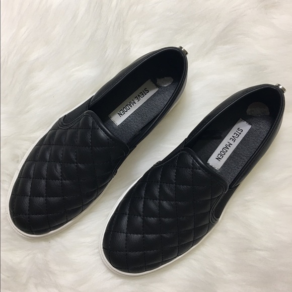 Steve Madden Shoes - Steve Madden slip on sneaker