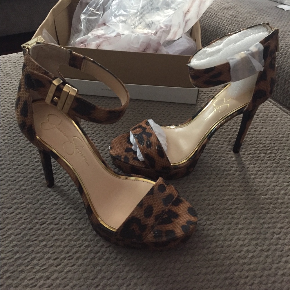 Jessica Simpson leopard skin shoes