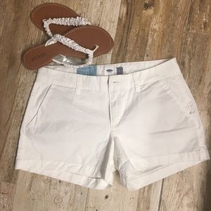 🌺 New Old Navy White Shorts 🌺