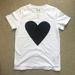 NWT Burberry Heart Graphic Tee