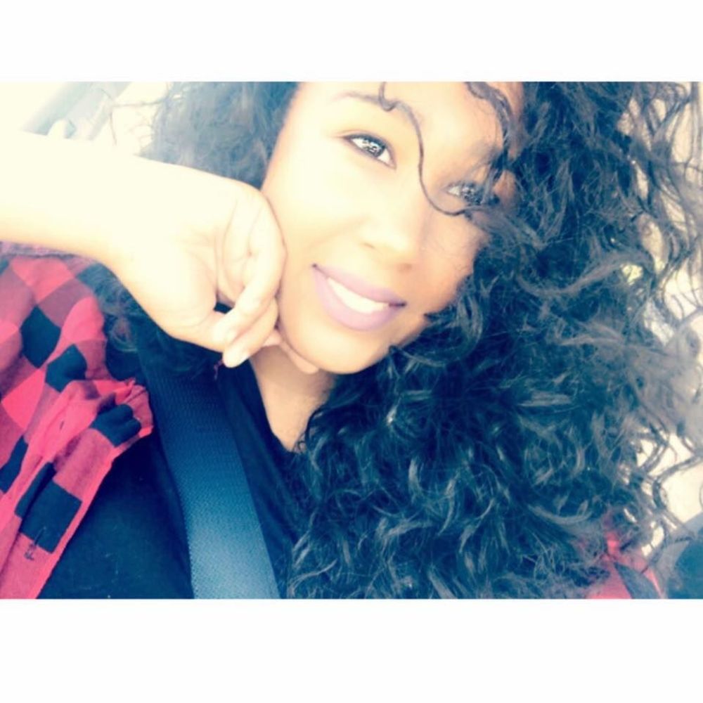 Meet your Posher, Alaina