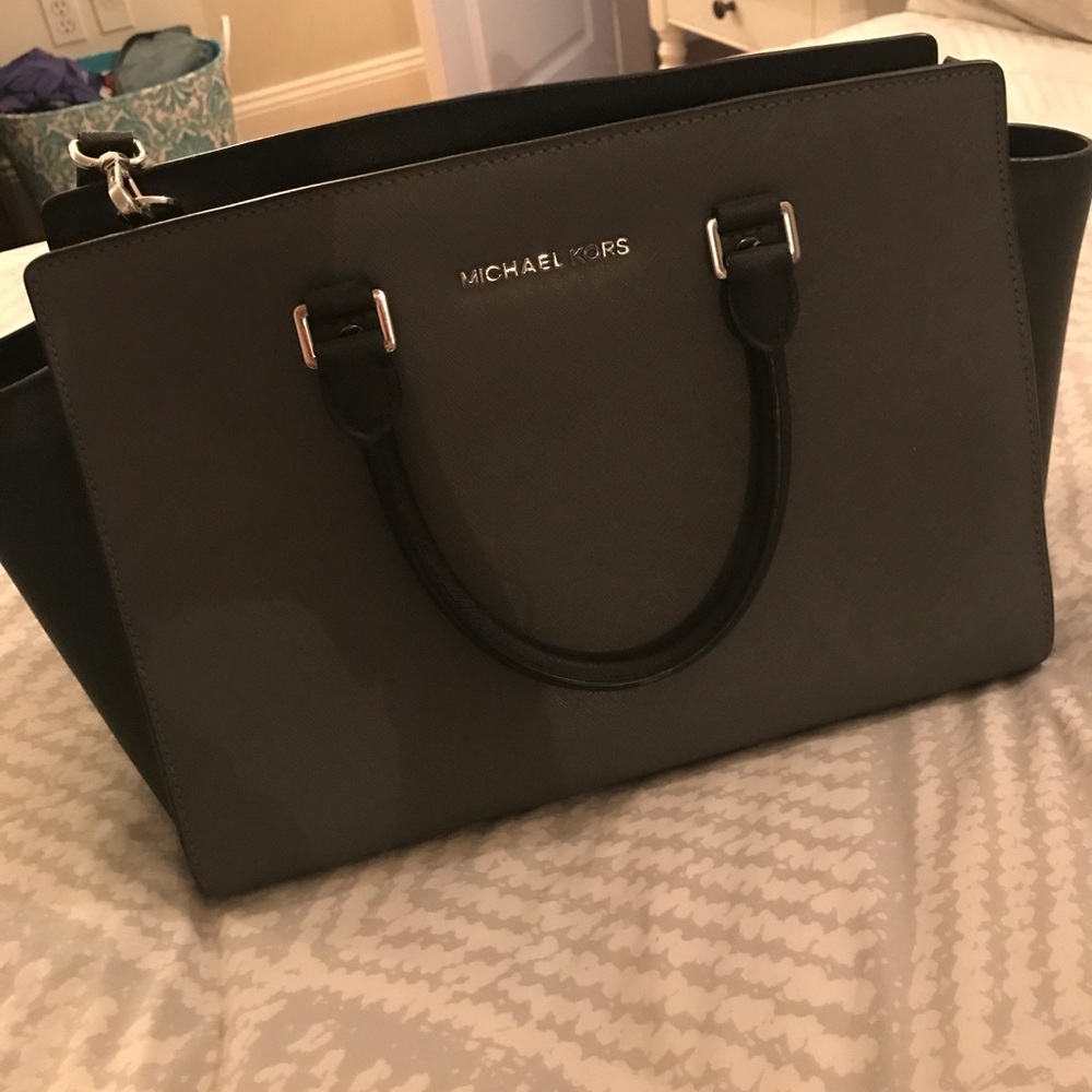 Michael Kors Selma Bag
