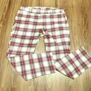 Plaid/Tartan Old Navy Ankle Pants - Size 10