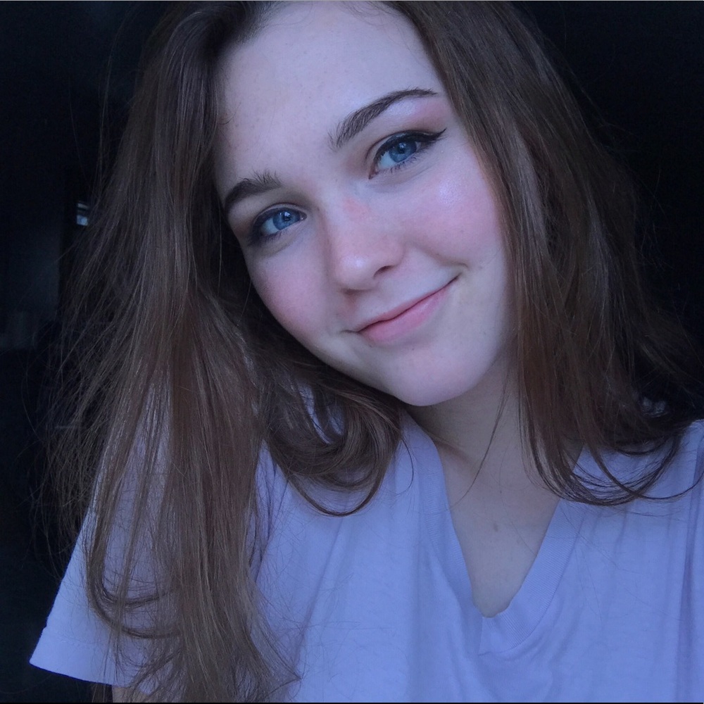 Meet your Posher, Kayla