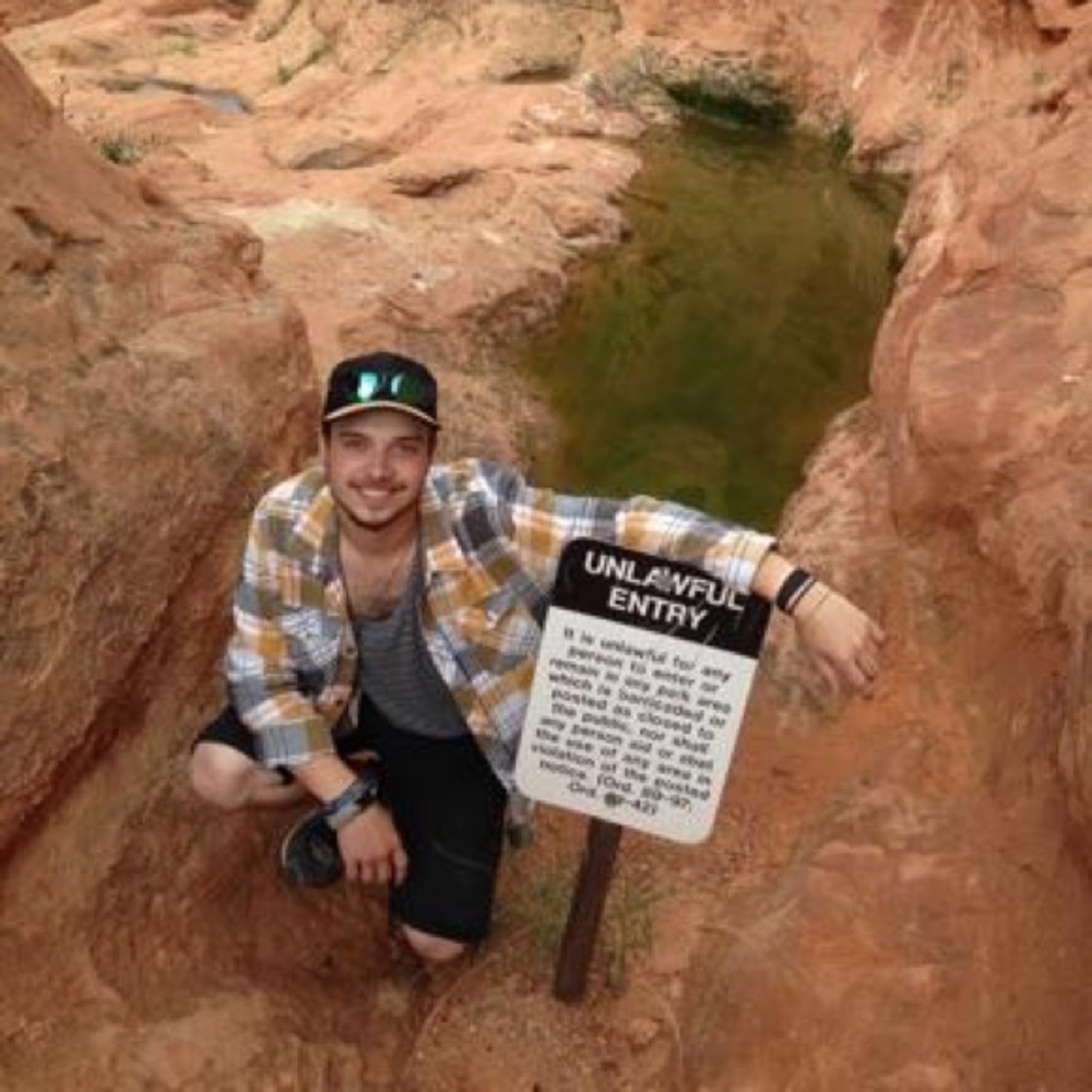 Meet your Posher, Clay