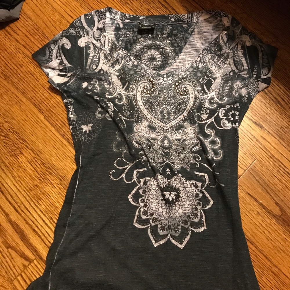 Day trip shirt. Size small