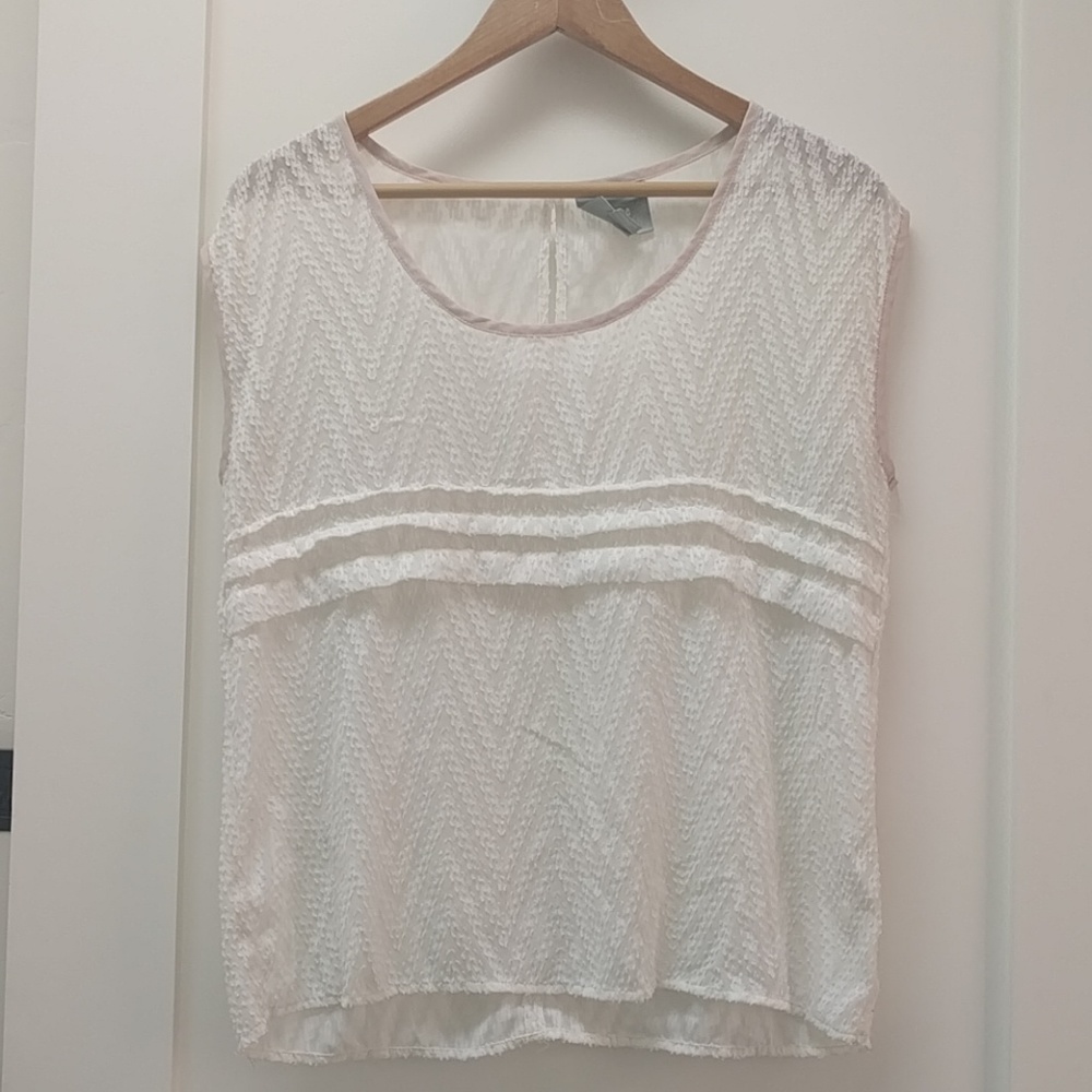 ✨SOLD✨Anthropologie Top