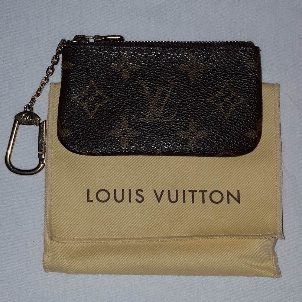 LOUIS VUITTON Monogram Key Pouch