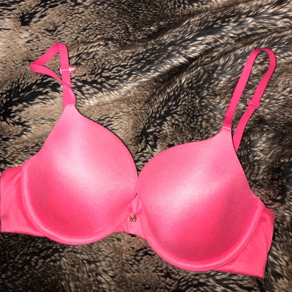 Pink Betsey Johnson bra