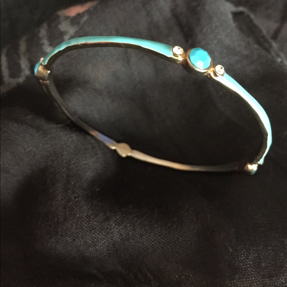 Bangle bracelet