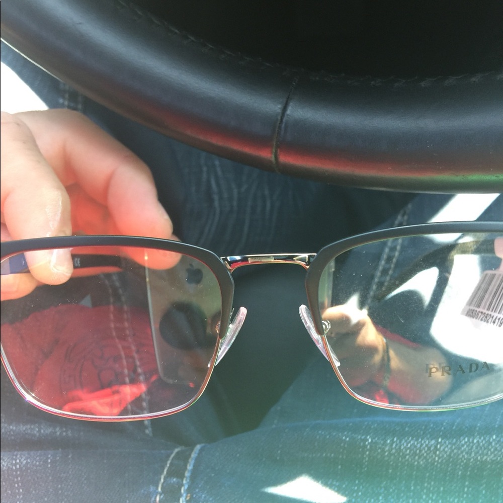 Prada glasses - Picture 2 of 5