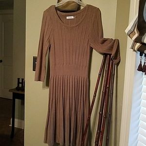 Calvin Klein  midi sweater dress