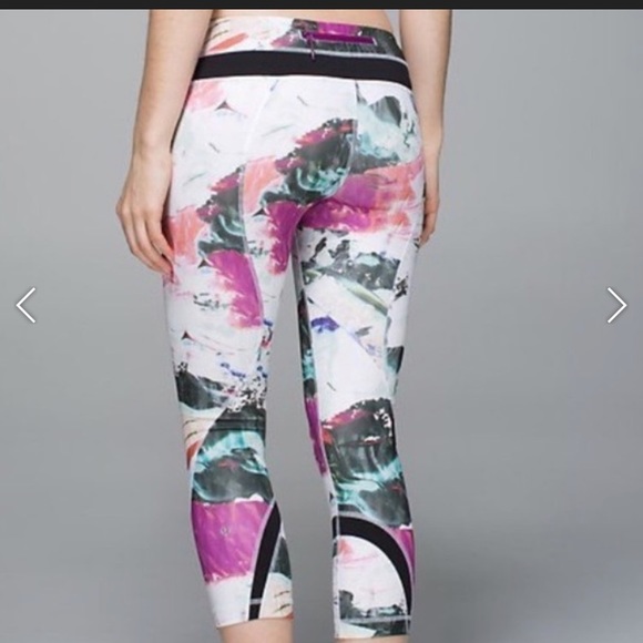 lululemon athletica Pants - Lululemon Run Inspire 11 Crop Pigment Wave