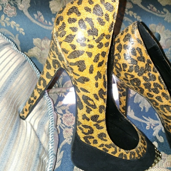 Leopard print heels - Picture 2 of 3