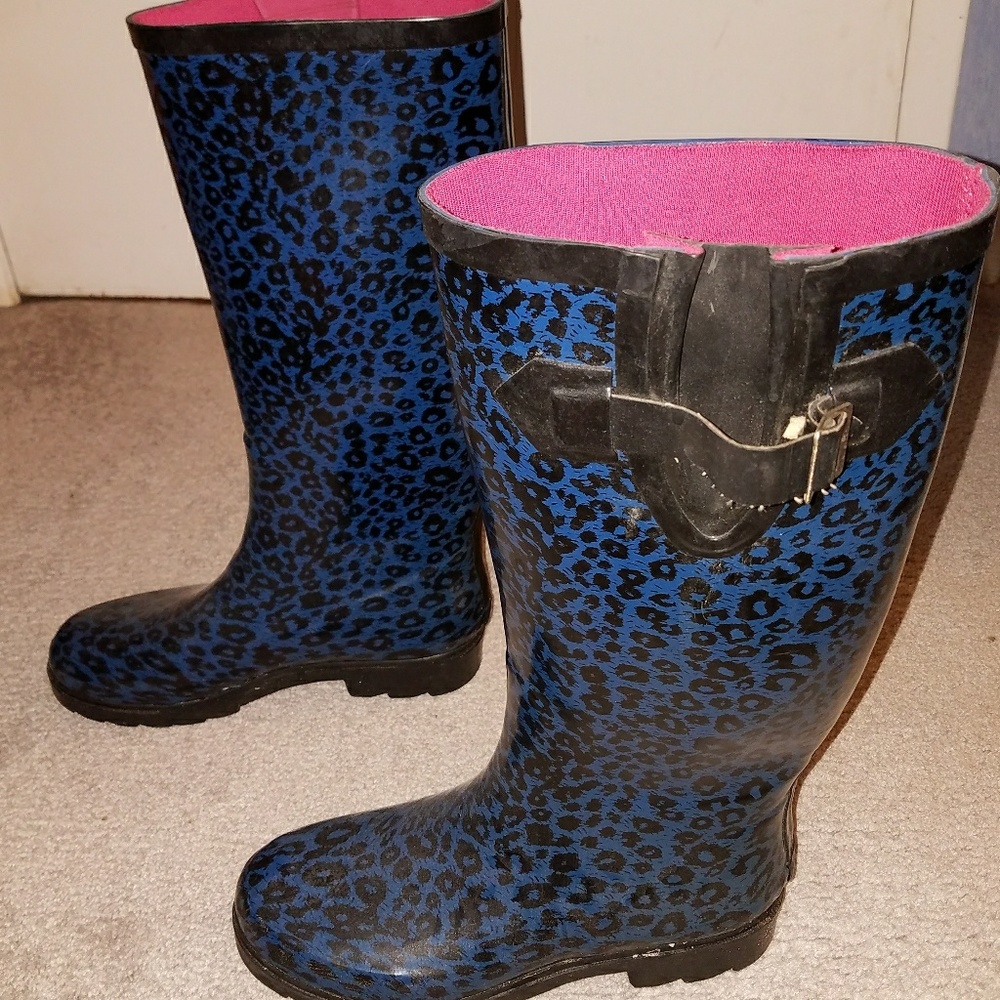 Rain boots