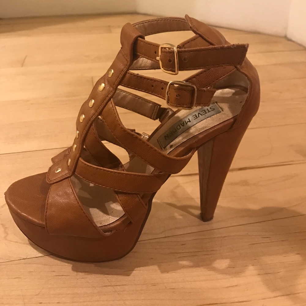 5" strappy sexy platform sandals Steve Madden 6
