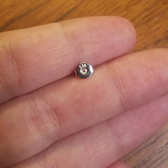 NWOT Adorable 925 Sterling Silver Musical Studs - Picture 5 of 8