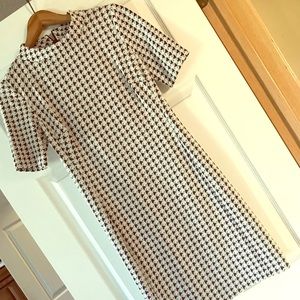 Houndstooth dress, has a sassy fit!