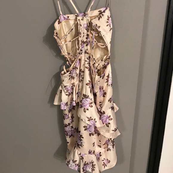 Silk floral cut out back mini dress - Picture 2 of 4