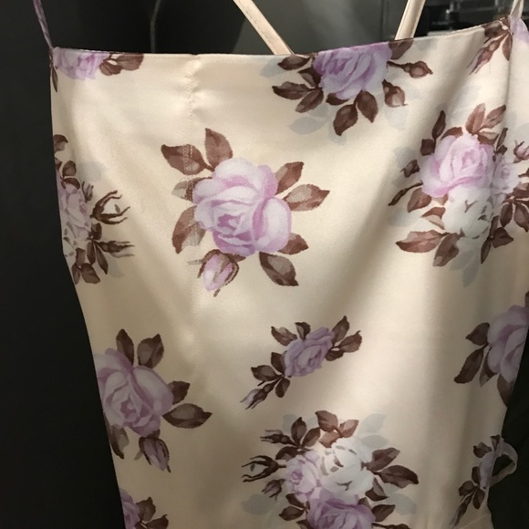 Silk floral cut out back mini dress - Picture 3 of 4