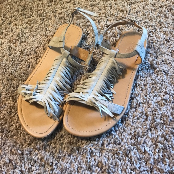 Tan Sandals - Picture 1 of 3