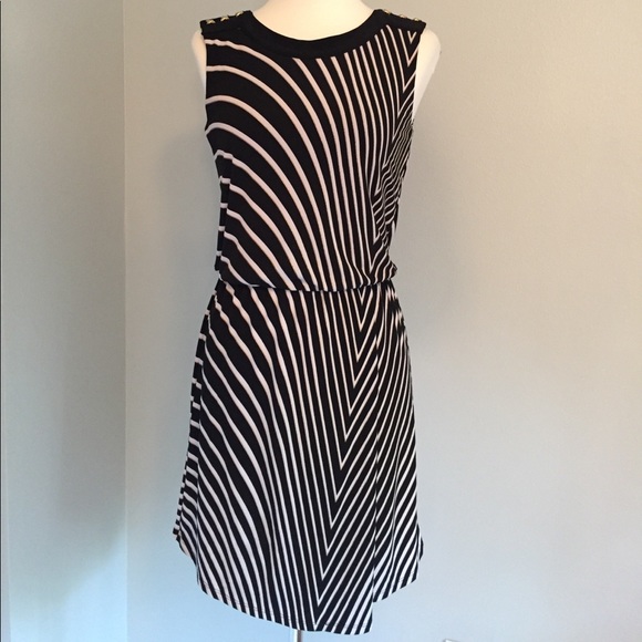 White House Black Market Dresses & Skirts - WHBM Dress with faux wrap skirt