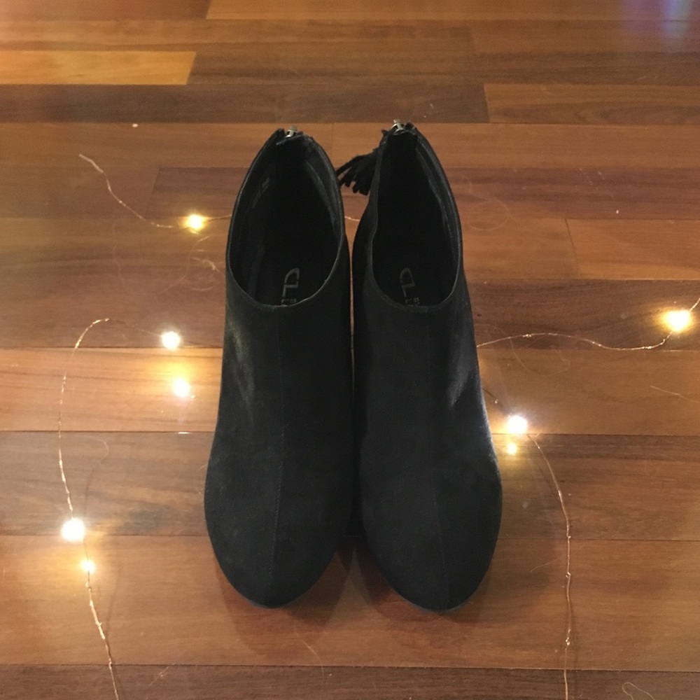 CL by Laundry Black Wedge Bootie