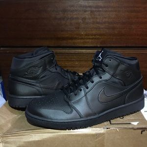 Air Jordan 1 Retro Mid