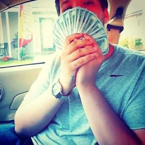 Meet your Posher, Dylan