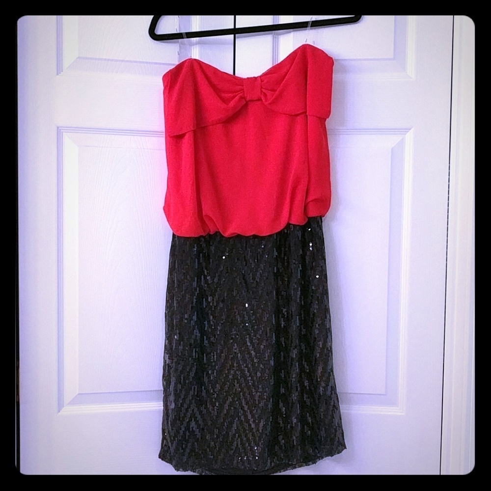 Sequin and Chiffon Party/Club Mini Dress