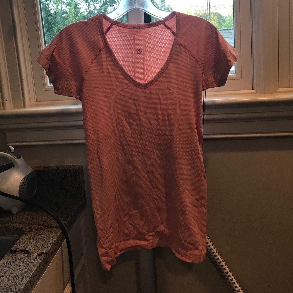 Lulu lemon top