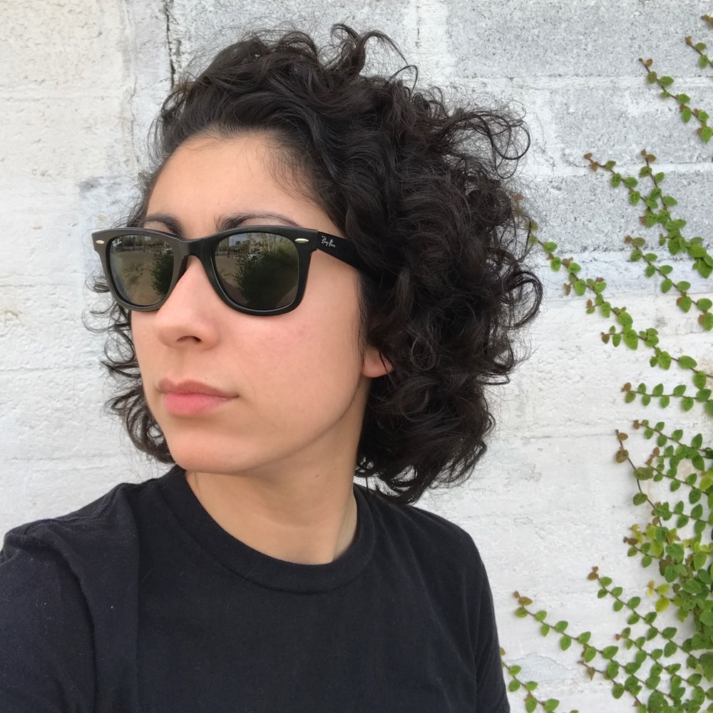 Meet your Posher, Julia