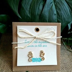 Mud Pie Tradewinds Gold Seahorse Earrings