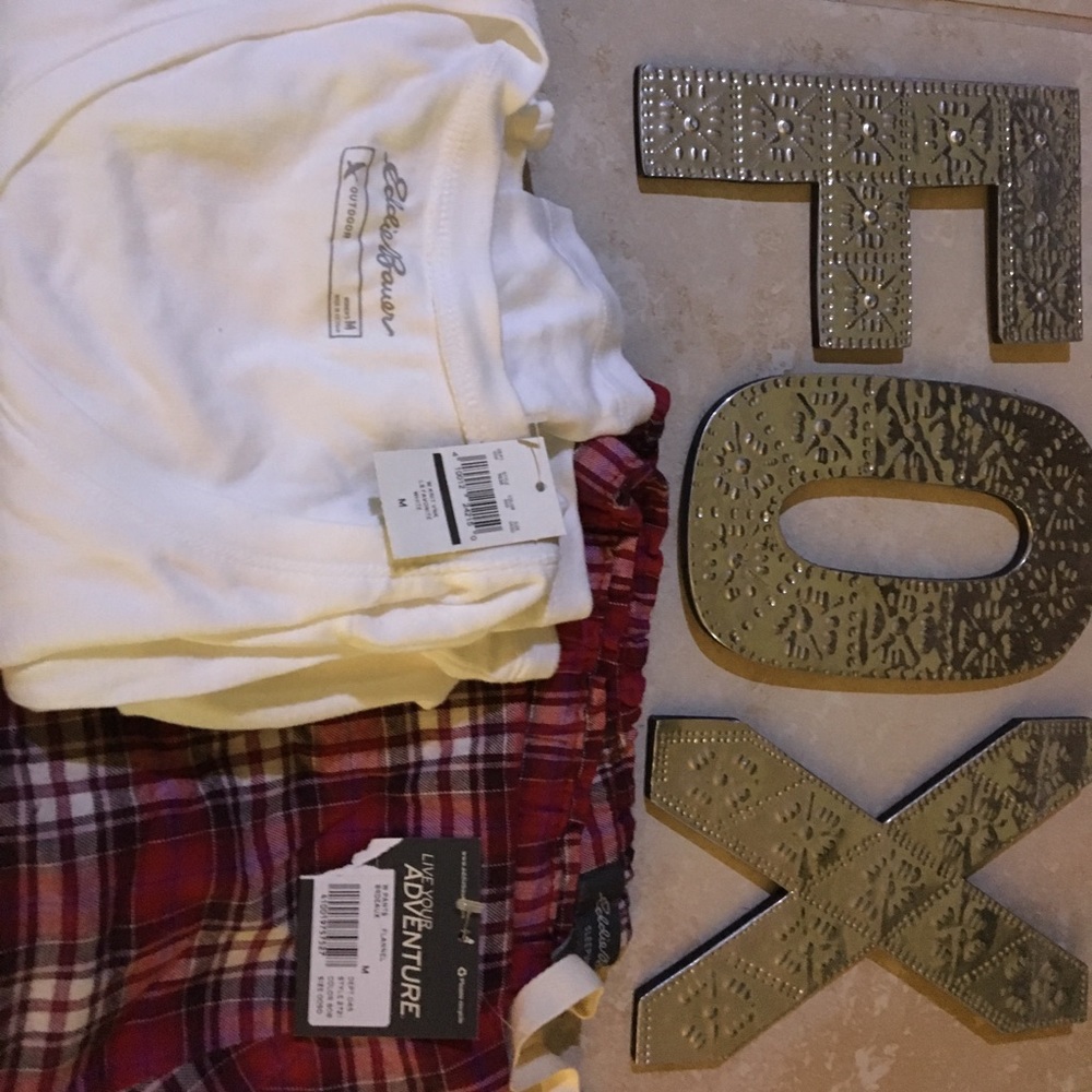 Never worn Eddie Bauer winter pajamas size M.