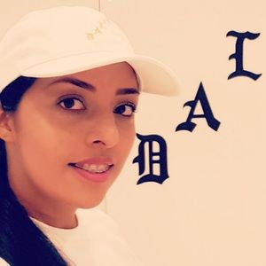 Meet your Posher, Dora