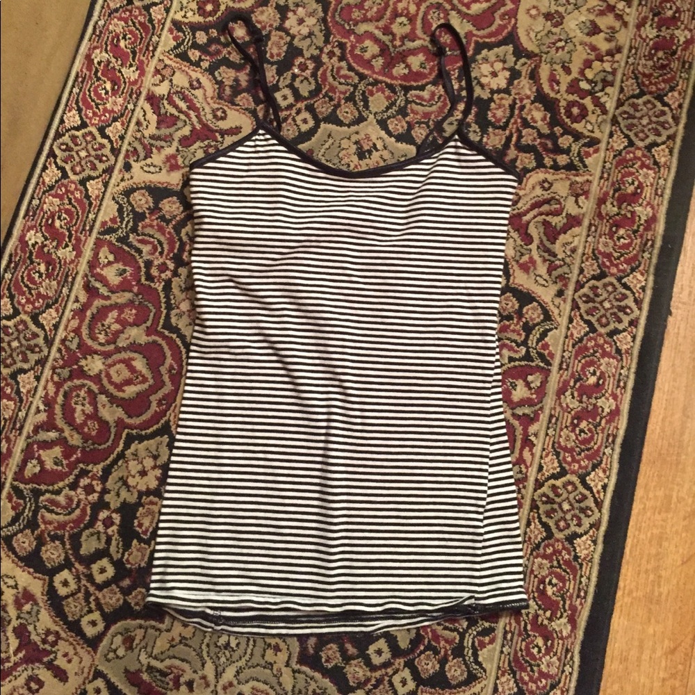 Top - Picture 2 of 3