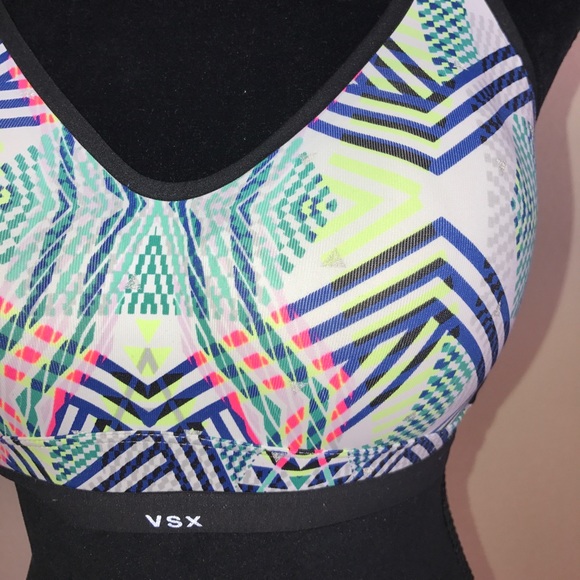 VICTORIA SECRET SPORT BRA 34D 💚 NEW COLOR - Picture 3 of 6