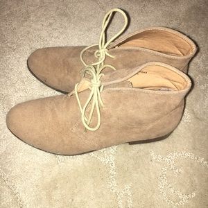 Desert boots
