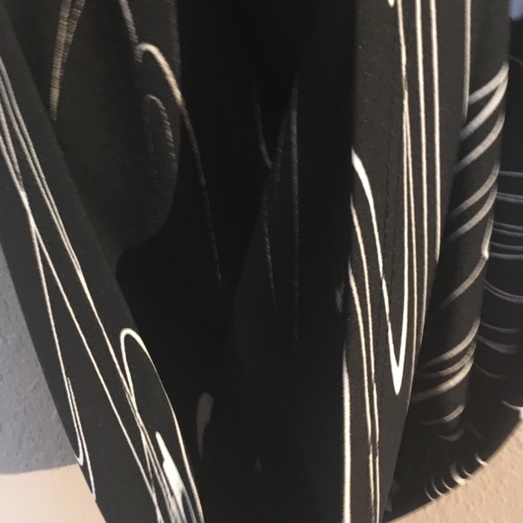 Black White Ruby Size M Dress - Picture 5 of 6