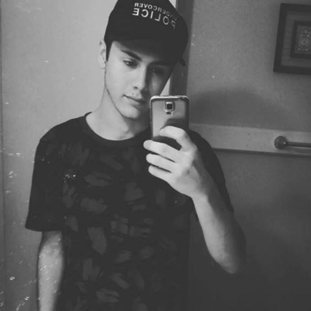 Meet your Posher, Kobe