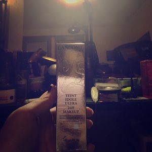 Lancôme Teint Idole Ultra 24H Makeup