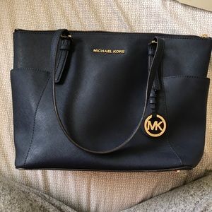 Michael Kors large jet set leather tote